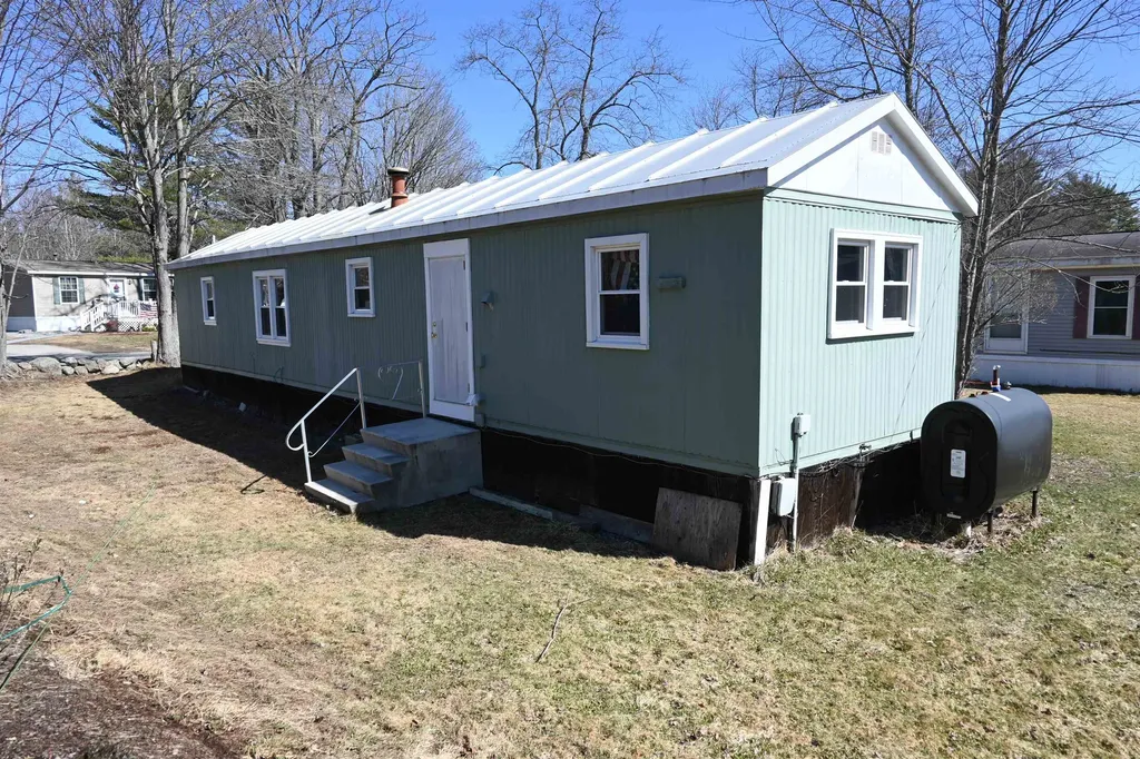 173 Preston Street Hillsborough NH 03244