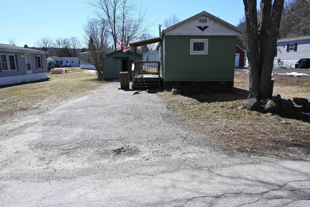 173 Preston Street Hillsborough NH 03244