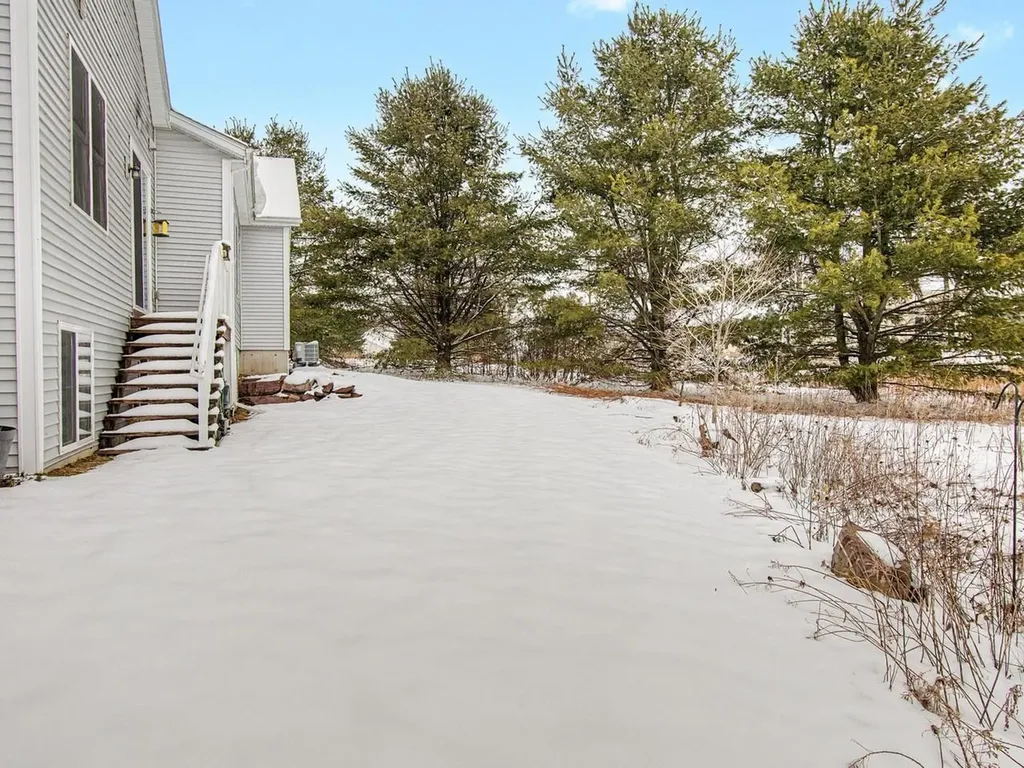51 Smoke Bush Lane Essex VT 05452