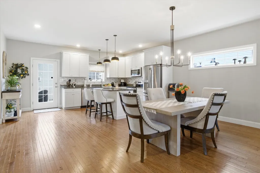 54 Toby Circle Merrimack NH 03054