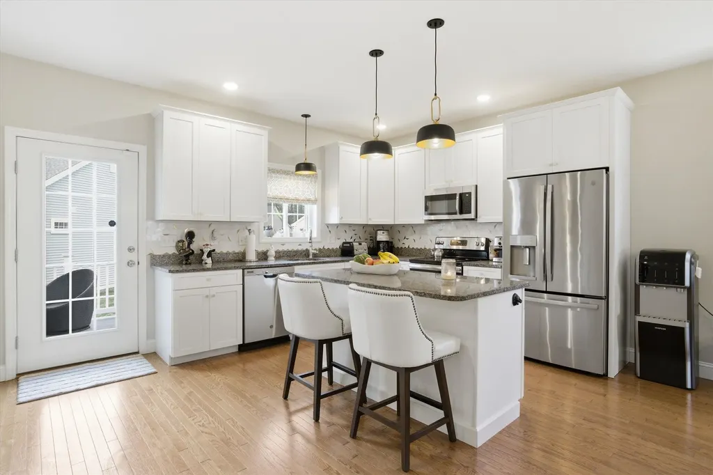 54 Toby Circle Merrimack NH 03054