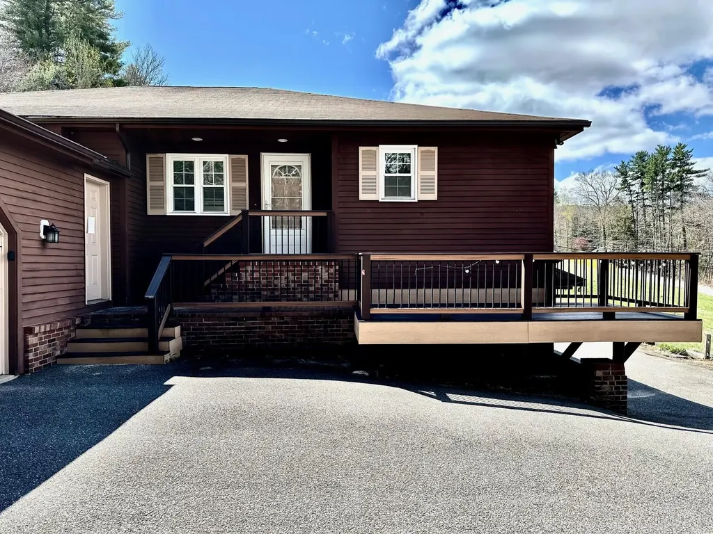 7 Rainbow Drive Goffstown NH 03045