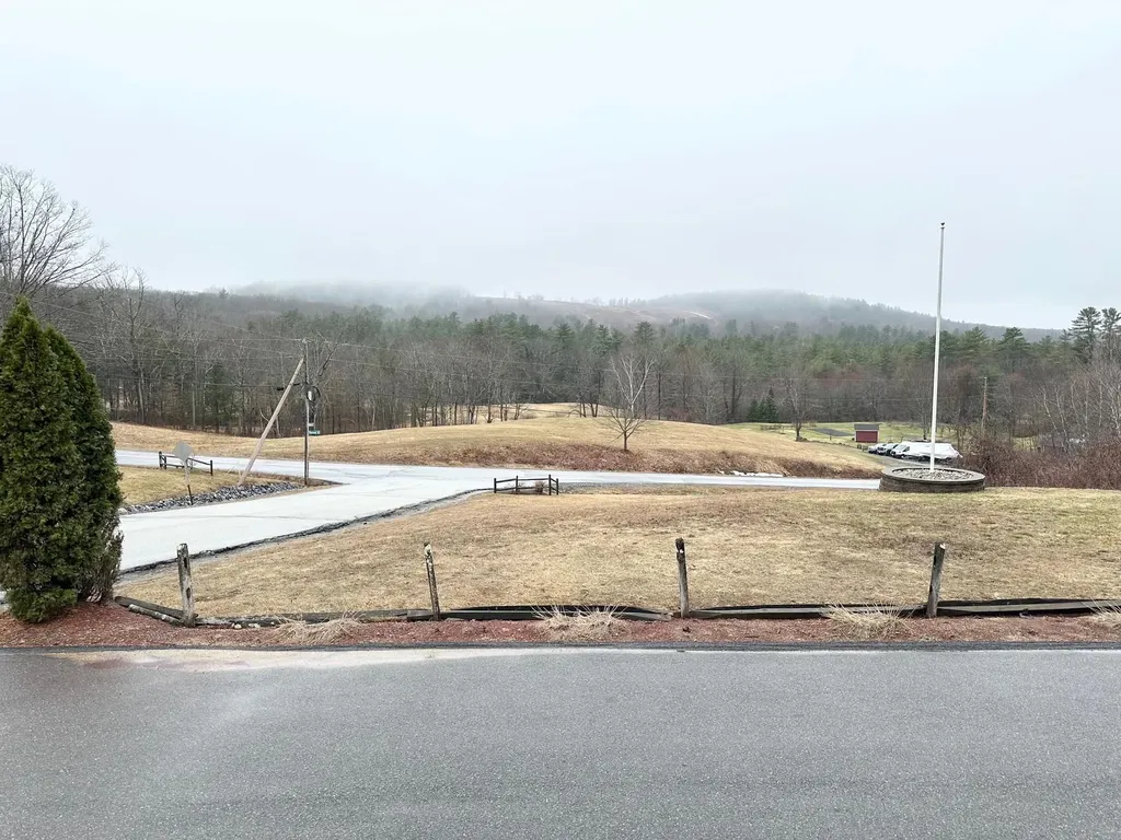 7 Rainbow Drive Goffstown NH 03045