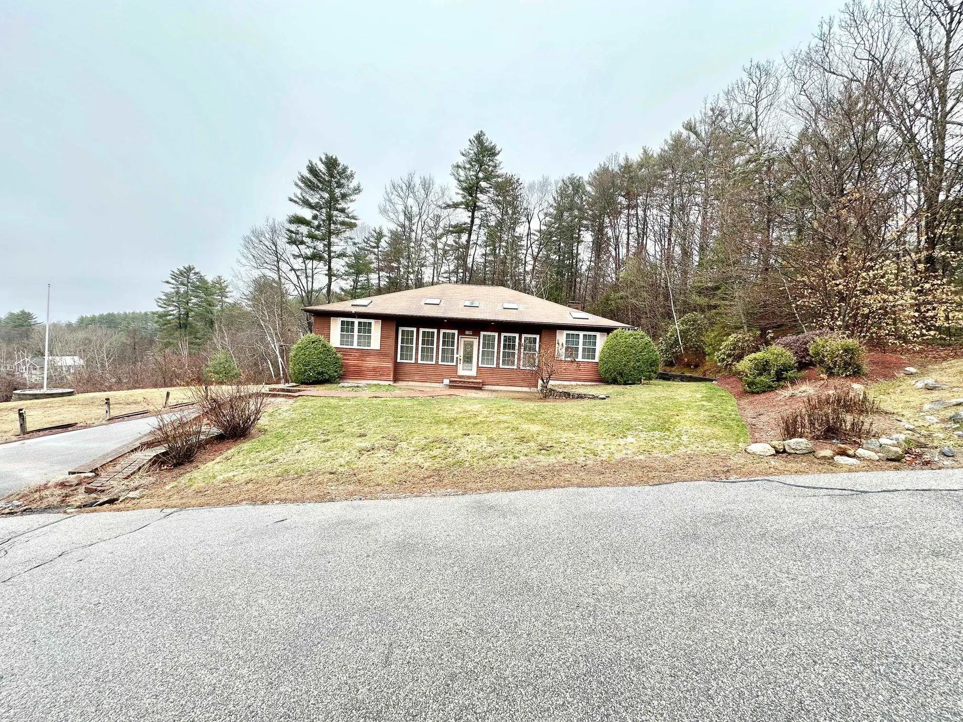 7 Rainbow Drive Goffstown NH 03045