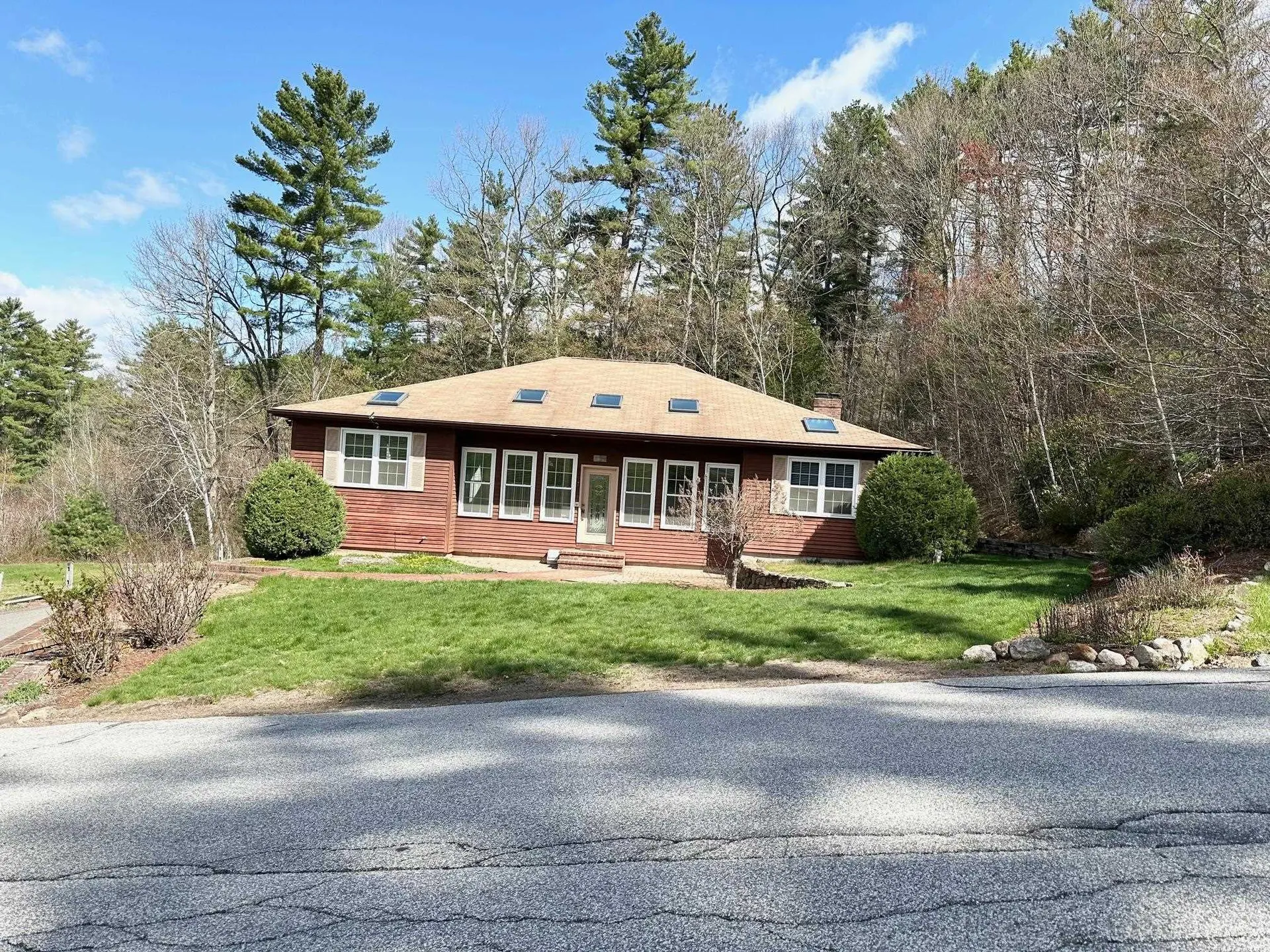 7 Rainbow Drive Goffstown NH 03045