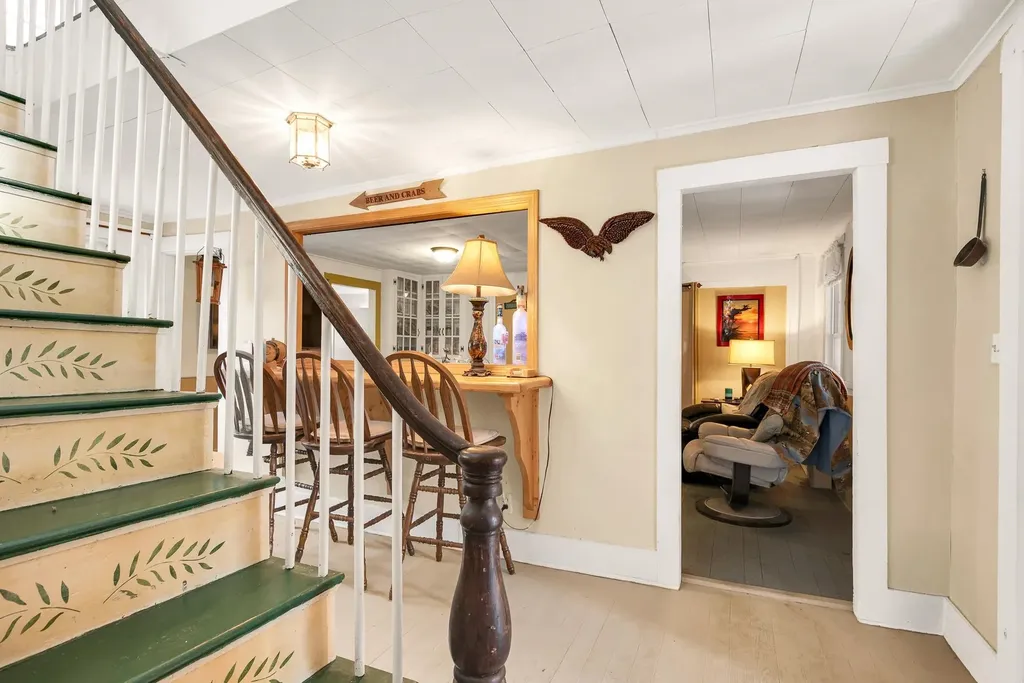 671 Washington Street Barrington NH 03825