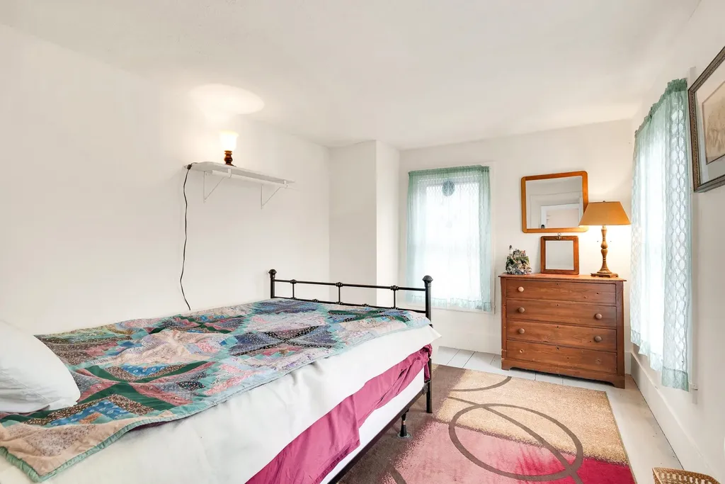 671 Washington Street Barrington NH 03825