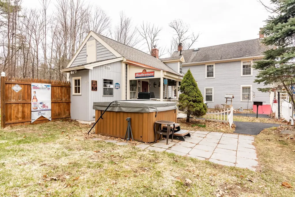 671 Washington Street Barrington NH 03825