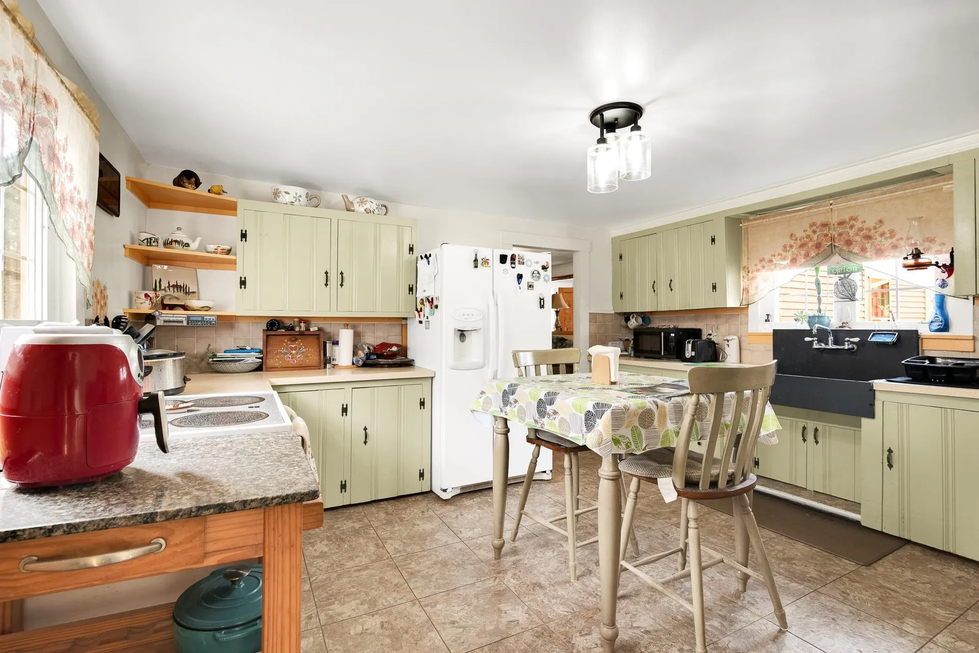 671 Washington Street Barrington NH 03825