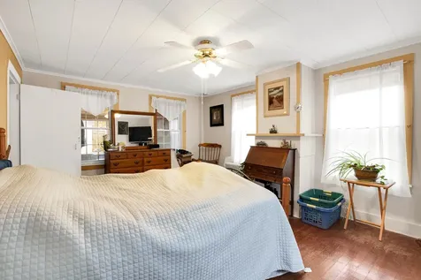 671 Washington Street Barrington NH 03825
