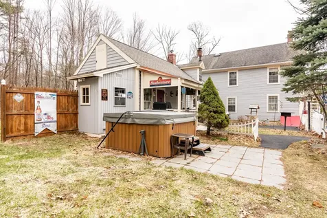 671 Washington Street Barrington NH 03825