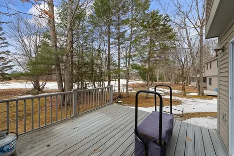 7 Muirfield Lane Holderness NH 03245