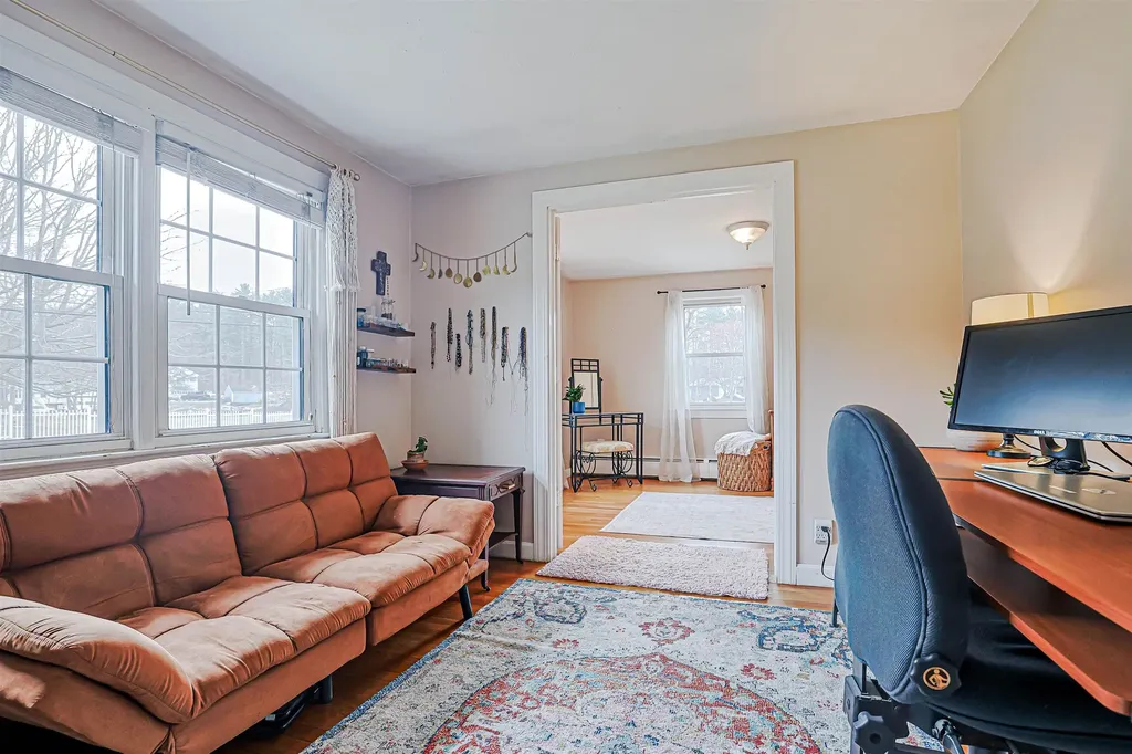 22 Tyler Street Salem NH 03079