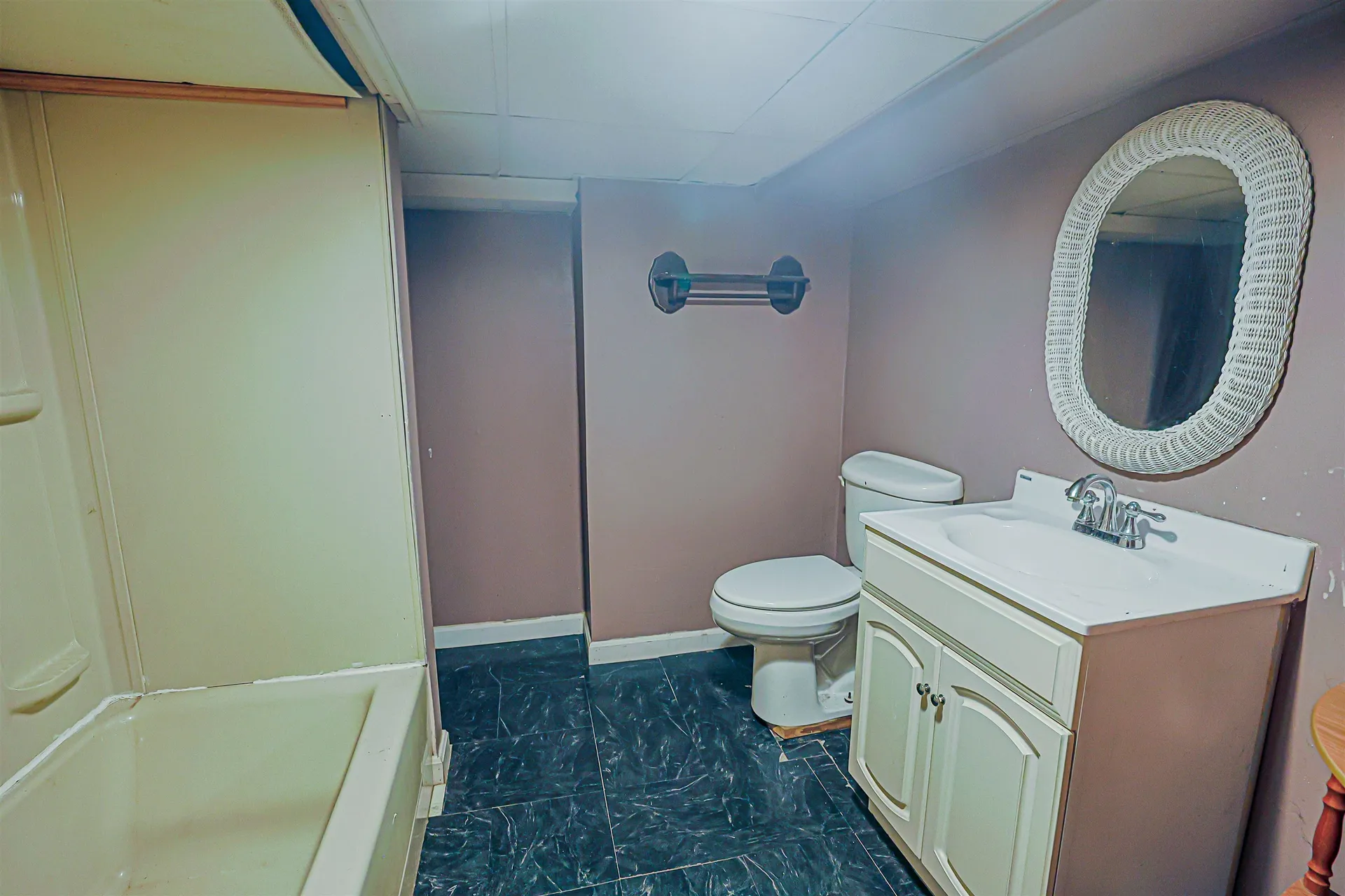 22 Tyler Street Salem NH 03079