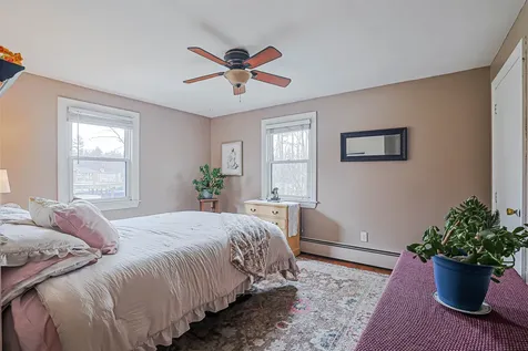 22 Tyler Street Salem NH 03079