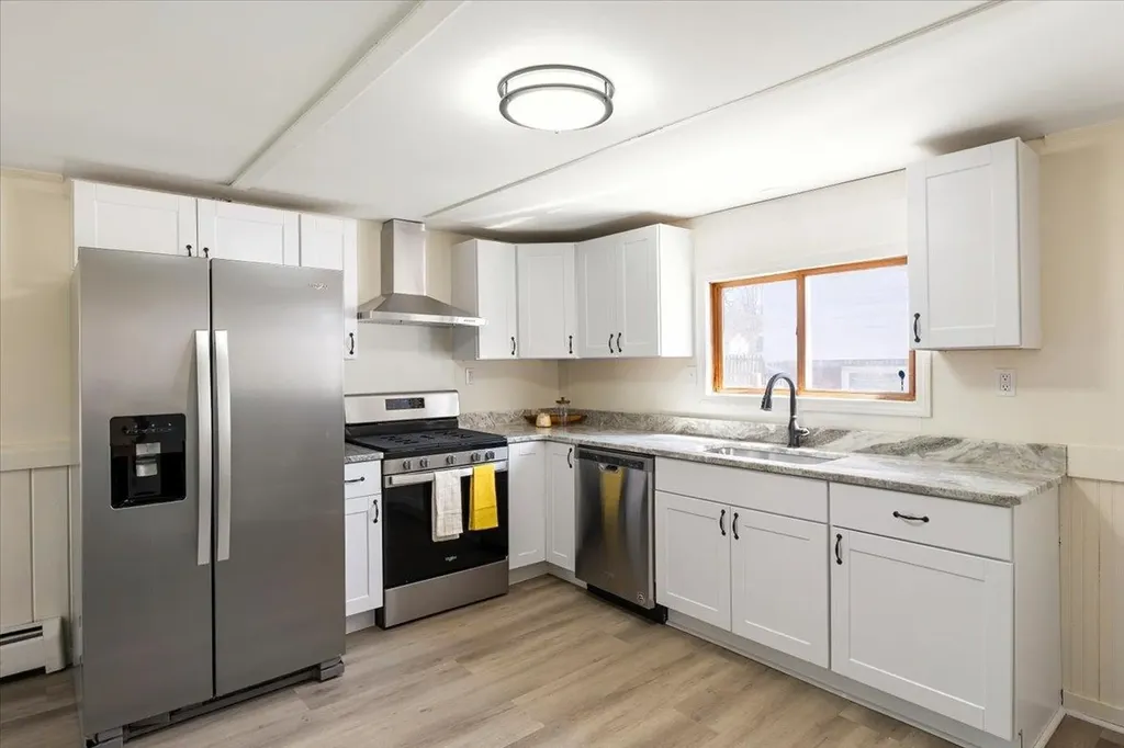 10 Cross Street Allenstown NH 03275