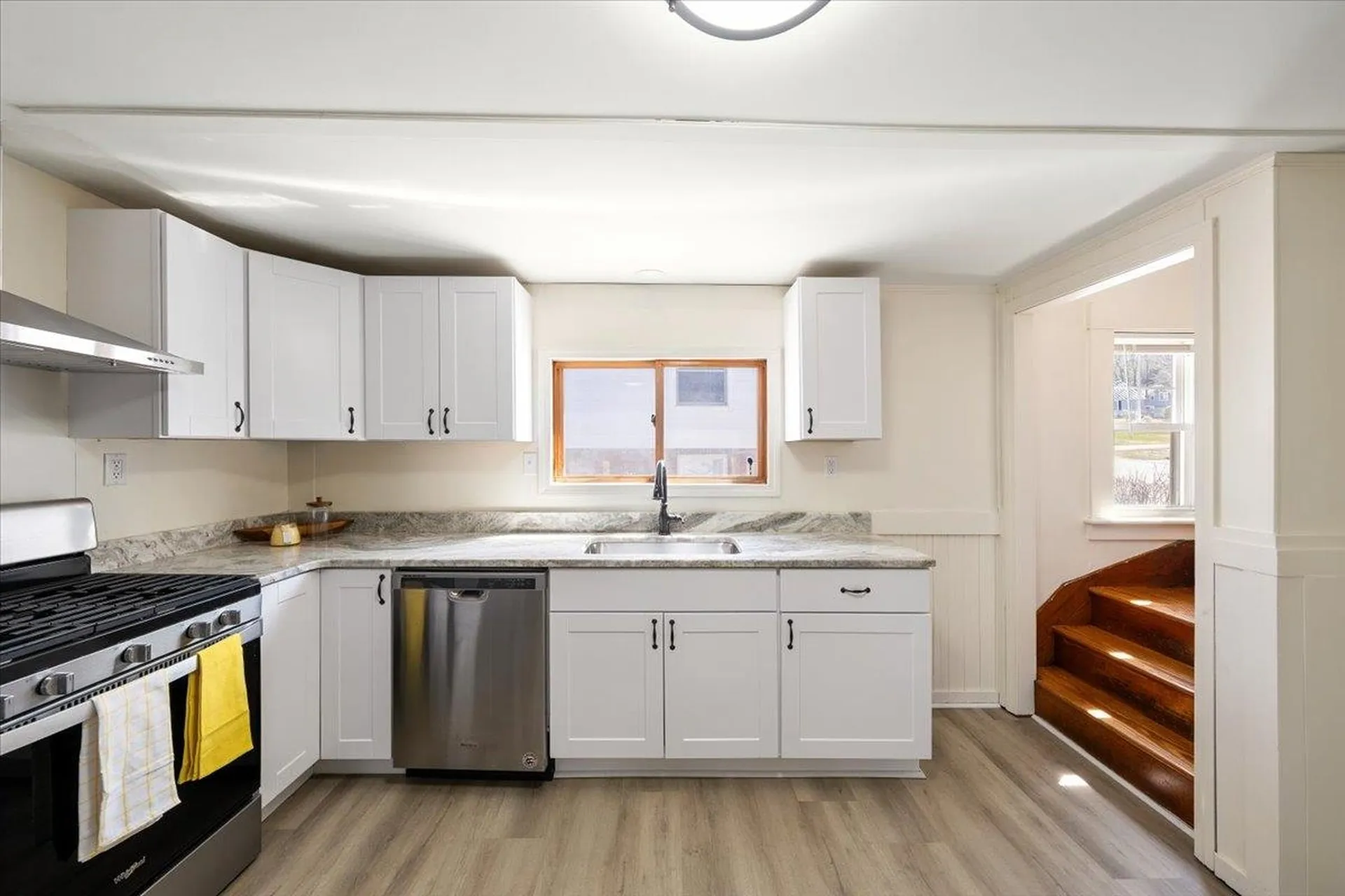 10 Cross Street Allenstown NH 03275