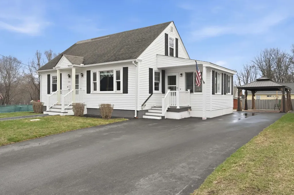 599 Brunelle Avenue Manchester NH 03103