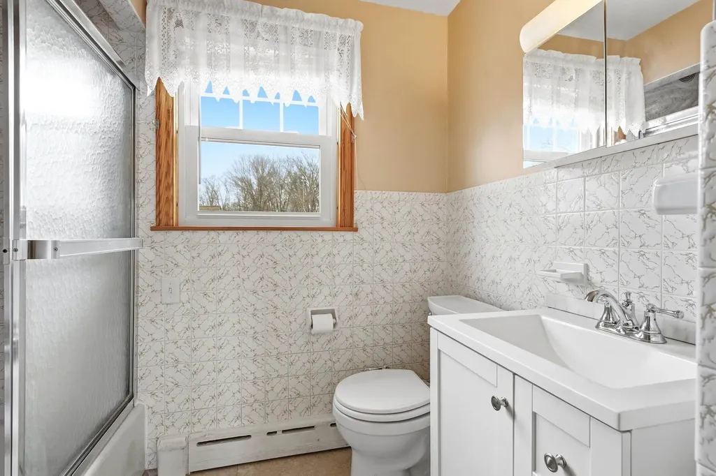 599 Brunelle Avenue Manchester NH 03103