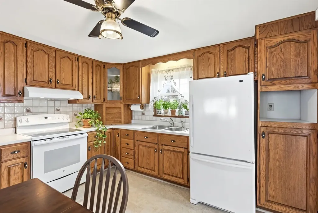 599 Brunelle Avenue Manchester NH 03103