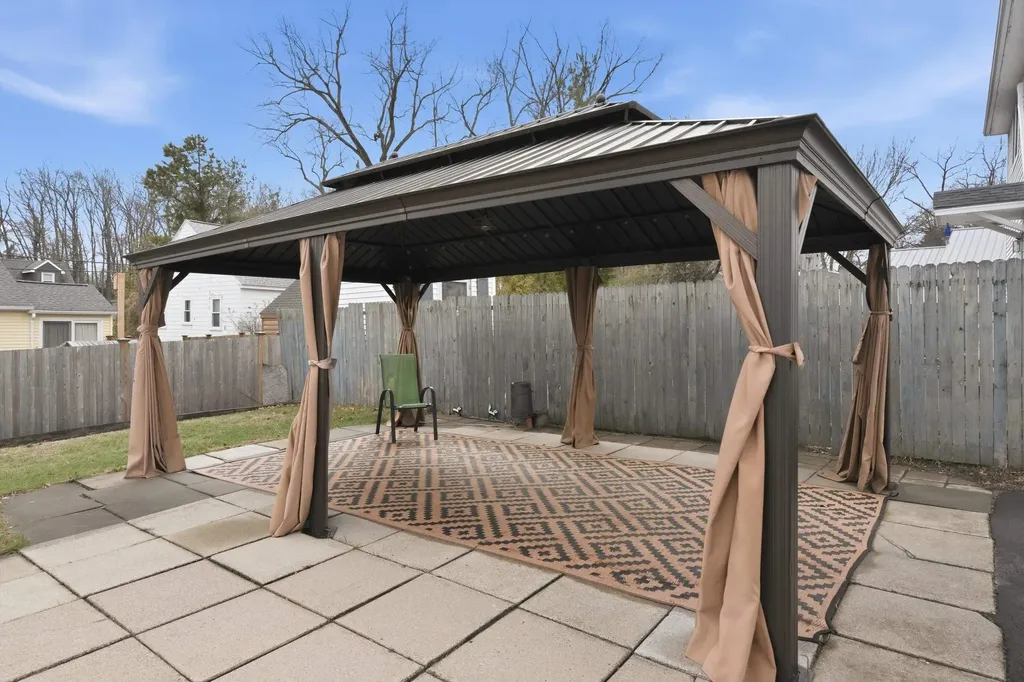 599 Brunelle Avenue Manchester NH 03103