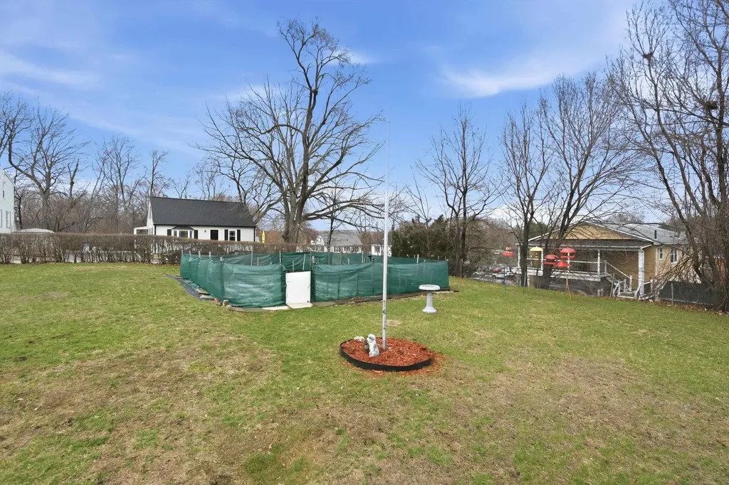 599 Brunelle Avenue Manchester NH 03103