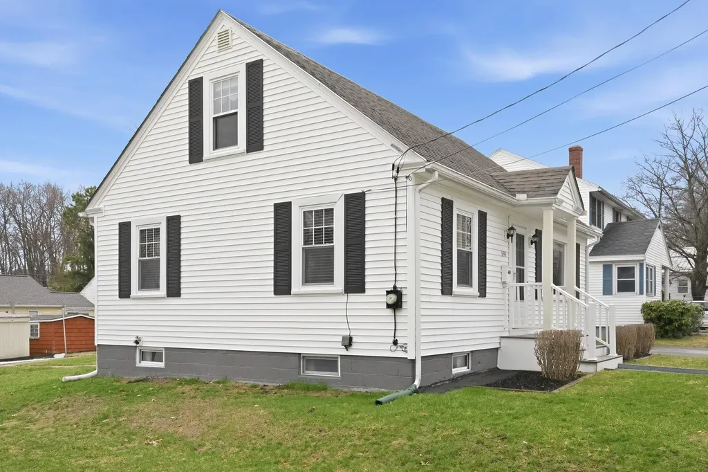 599 Brunelle Avenue Manchester NH 03103