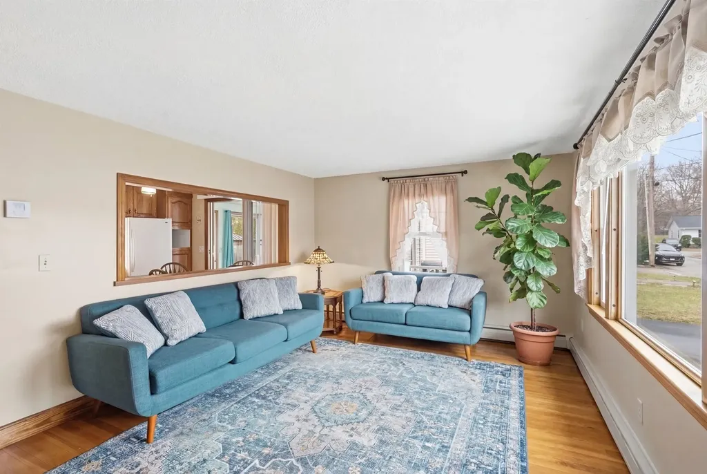 599 Brunelle Avenue Manchester NH 03103