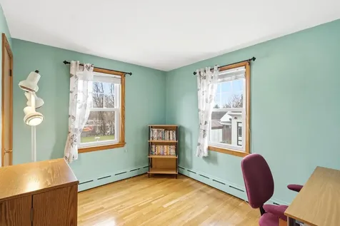 599 Brunelle Avenue Manchester NH 03103