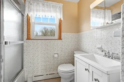 599 Brunelle Avenue Manchester NH 03103