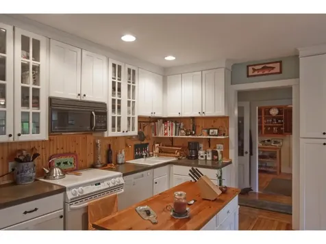 212 Thrall Road Poultney VT 05764