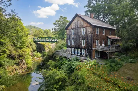 212 Thrall Road Poultney VT 05764