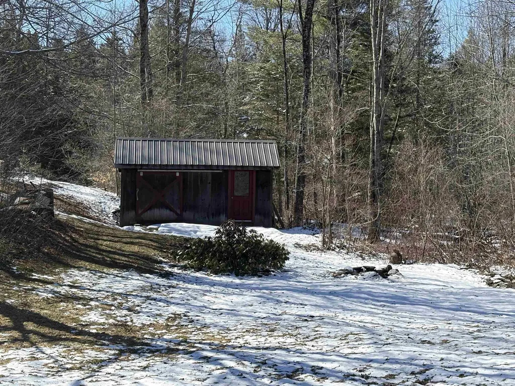 27 Sunset Lane Brookfield VT 05036