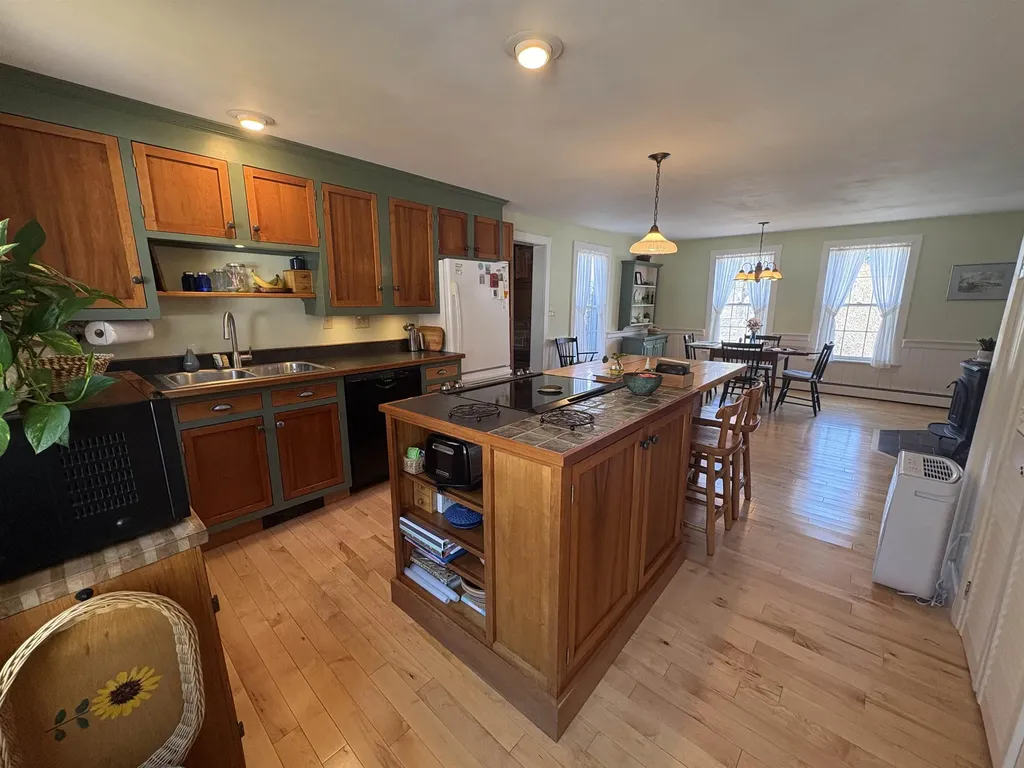 27 Sunset Lane Brookfield VT 05036
