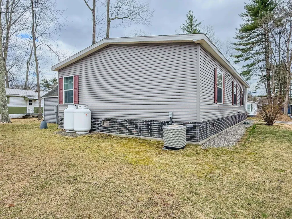 310 Friar Tuck Drive Exeter NH 03833