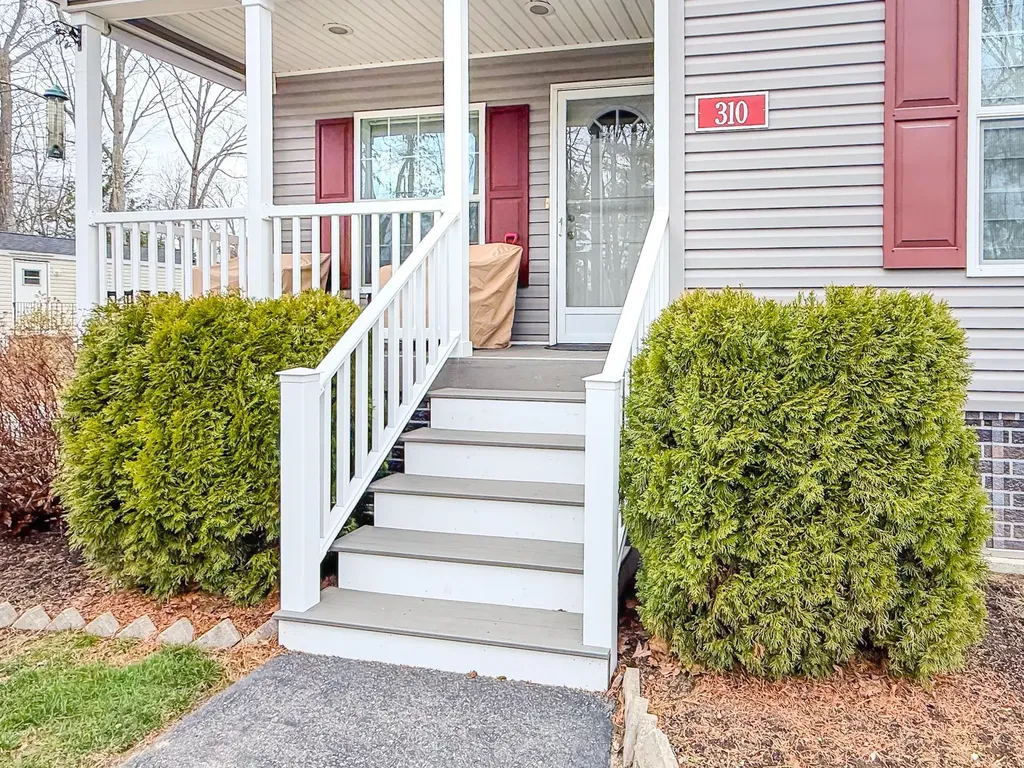 310 Friar Tuck Drive Exeter NH 03833