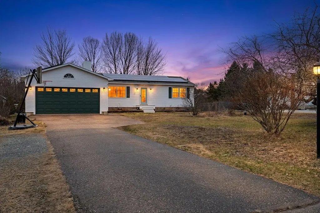 33 Russell Circle Milton VT 05468