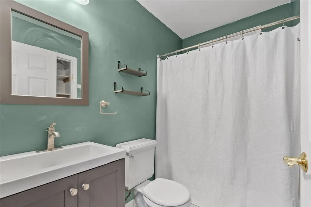 33 Russell Circle Milton VT 05468