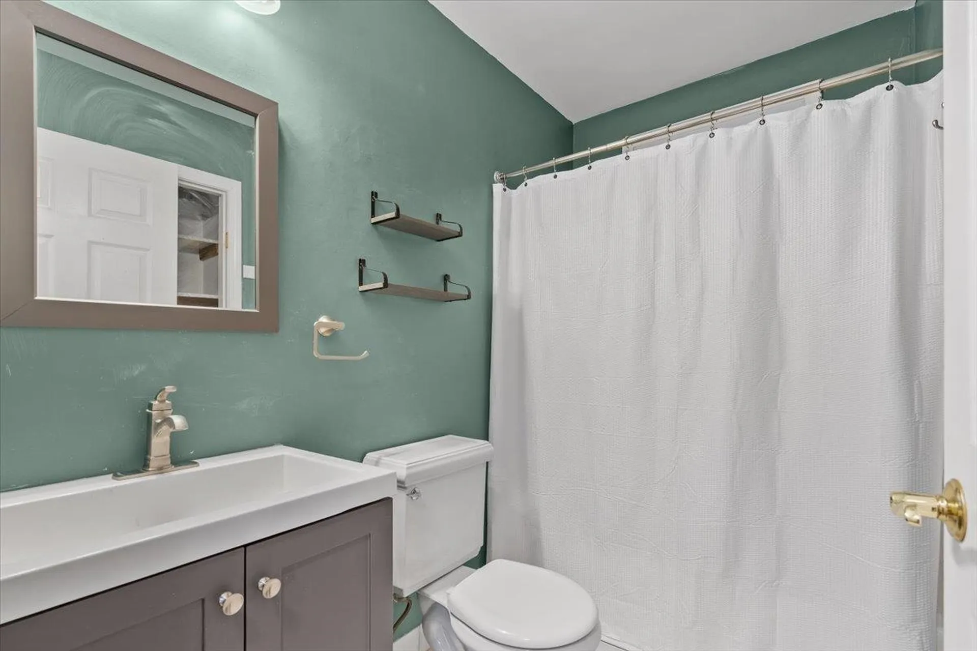 33 Russell Circle Milton VT 05468