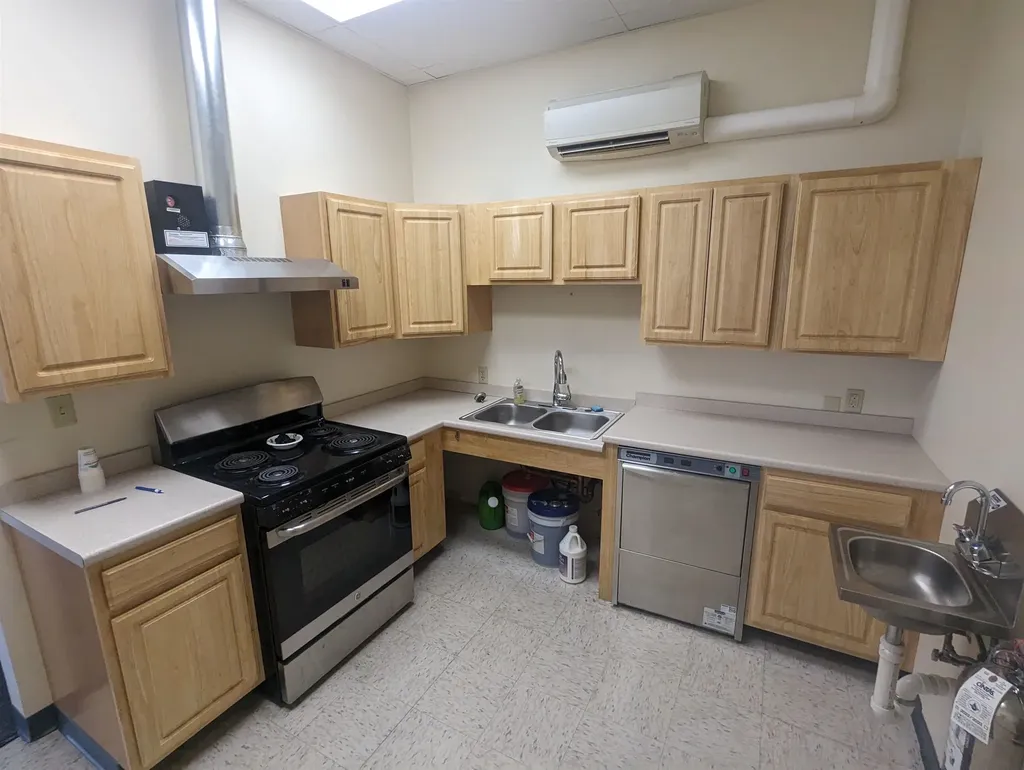 113 West Pearl Street Nashua NH 03060