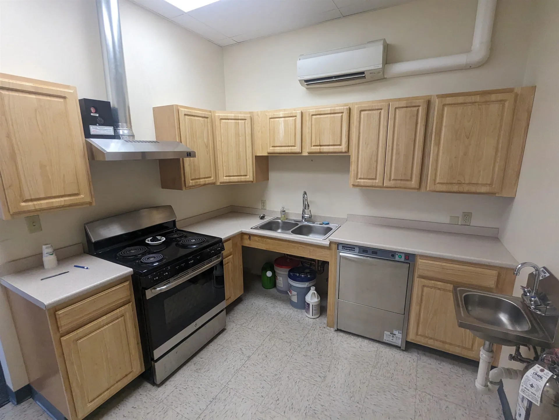 113 West Pearl Street Nashua NH 03060