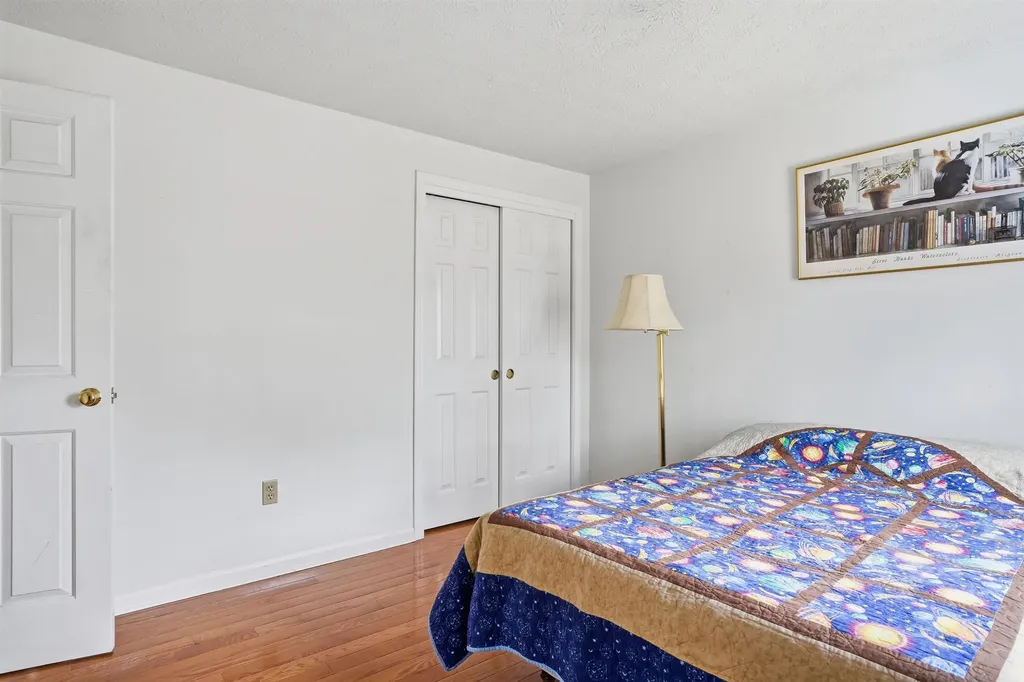 2 Freshwater Court Nashua NH 03060