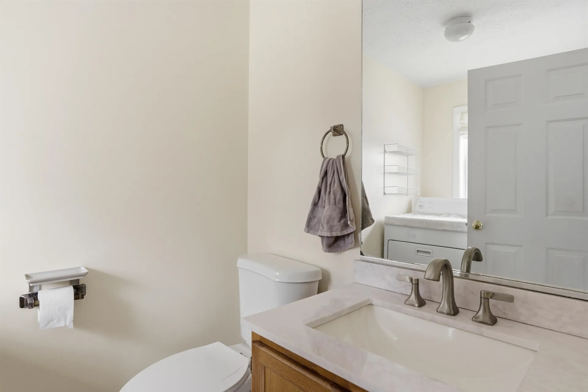 2 Freshwater Court Nashua NH 03060