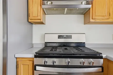 2 Freshwater Court Nashua NH 03060