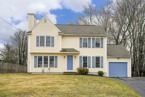 2 Freshwater Court Nashua NH 03060