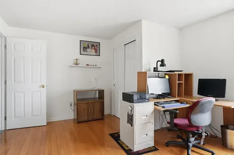 2 Freshwater Court Nashua NH 03060