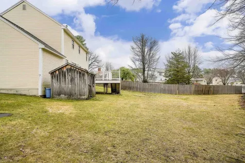 2 Freshwater Court Nashua NH 03060