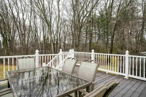 2 Freshwater Court Nashua NH 03060