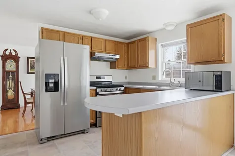 2 Freshwater Court Nashua NH 03060