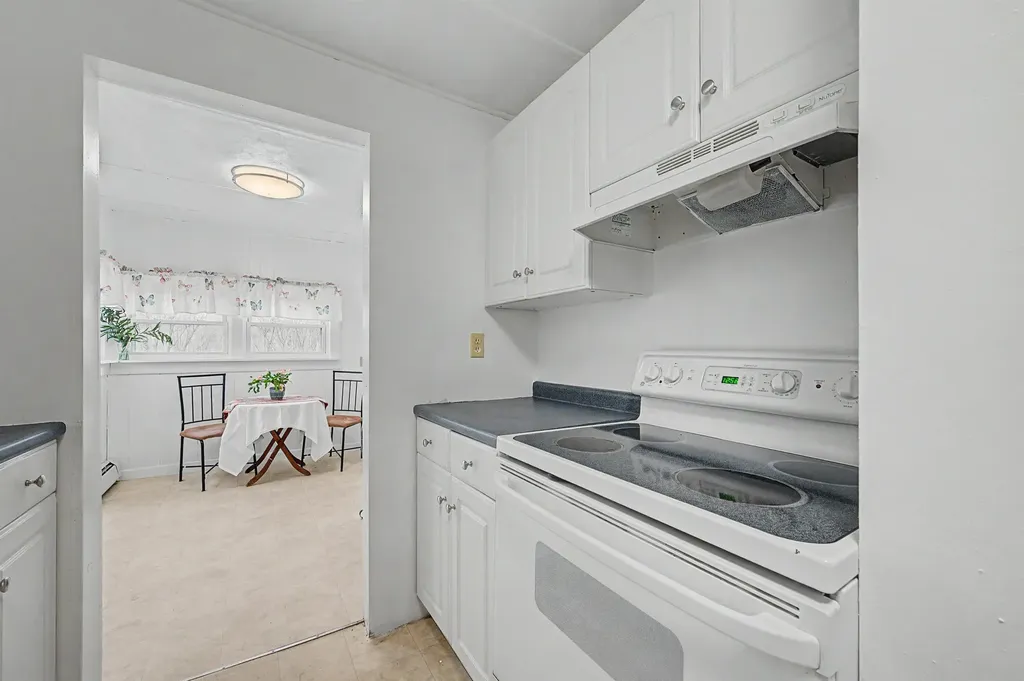 88 Cash Street Croydon NH 03773